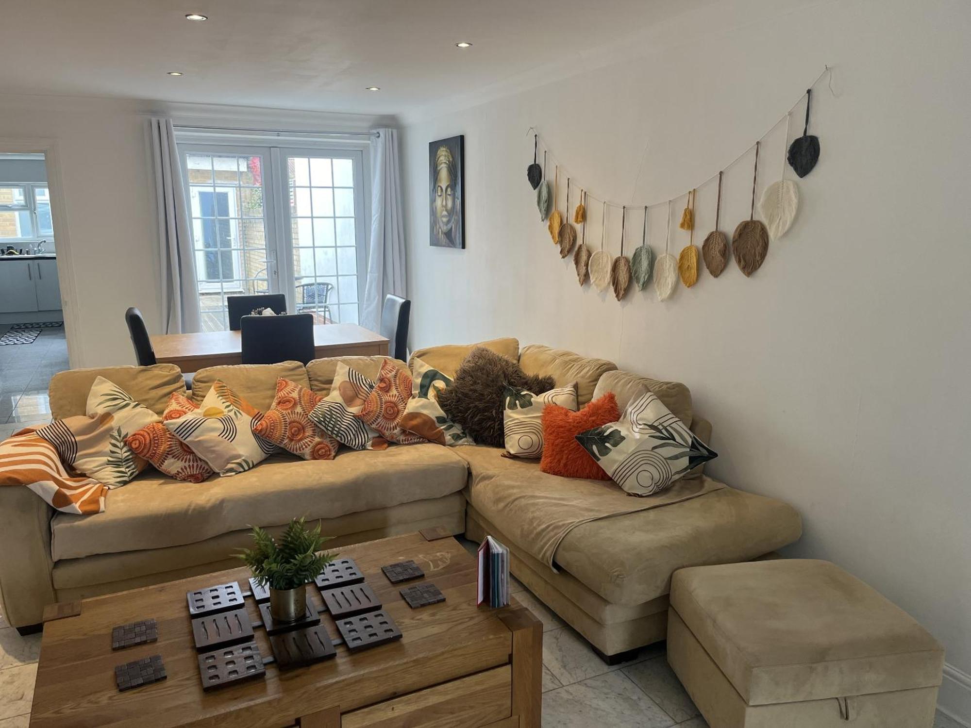 City Reach Retreat Spacious 4Bed House Startford Maryland Great Transport Links Лондон Номер фото